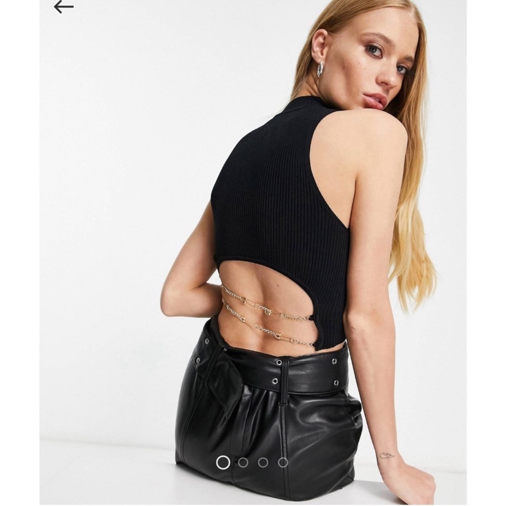 Bershka Black Backless Chain Detail Ribbed Knit Top